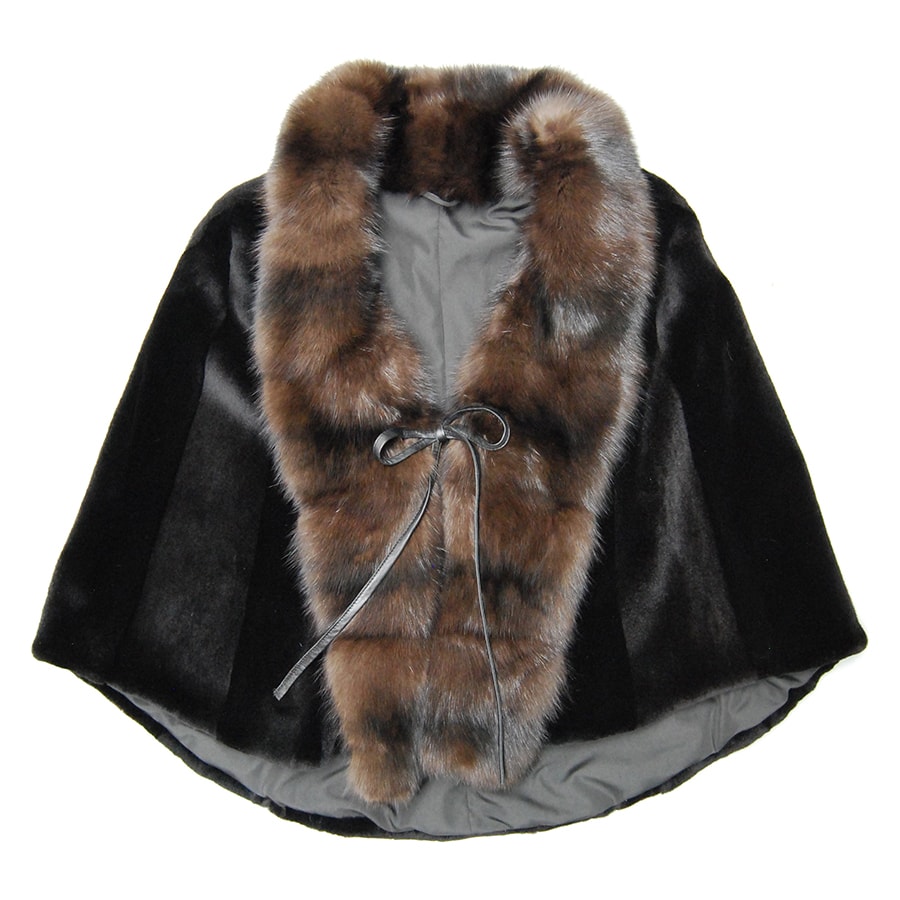 fur_cape_01.jpg